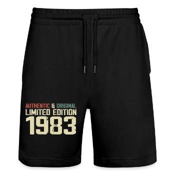 1983 Geburtstagsgeschenk 1983 Jahrgang 1983 Retro - Stanley/Stella Unisex Bio Joggingshorts Trainer  - Schwarz - Vorne - Nik (191cm) & Marisol (170cm)