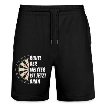 Ruhe! Der Meister ist jetzt dran - Dart Spruch - Stanley/Stella Unisex Bio Joggingshorts Trainer  - Schwarz - Vorne - Nik (191cm) & Marisol (170cm)