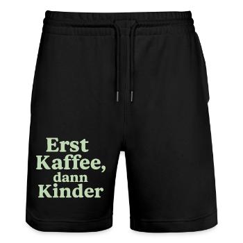 Erst Kaffee, Dann Kinder (salbeigrün) - Stanley/Stella Unisex Bio Joggingshorts Trainer  - Schwarz - Vorne - Nik (191cm) & Marisol (170cm)