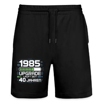 1985 Upgrade Läuft Seit 40 Jahren - Stanley/Stella Unisex Bio Joggingshorts Trainer  - Schwarz - Vorne - Nik (191cm) & Marisol (170cm)