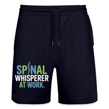 Lizenzierter DC-Experte für muskuloskelettale Ausrichtung - Stanley/Stella Unisex Bio Joggingshorts Trainer  - Dark navy - Vorne - Nik (191cm) & Marisol (170cm)