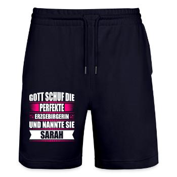 Erzgebirge Frau Namen Sachsen Sarah - Stanley/Stella Unisex Bio Joggingshorts Trainer  - Dark navy - Vorne - Nik (191cm) & Marisol (170cm)