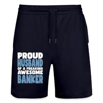 Stolze Ehefrau Eines Verdammt Guten Bankkaufmanns - Stanley/Stella Unisex Bio Joggingshorts Trainer  - Dark navy - Vorne - Nik (191cm) & Marisol (170cm)