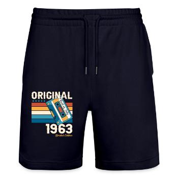 60th Birthday Man July Vintage 1963 Cassette - Short de jogging bio TRAINER Stanley/Stella unisexe - marine foncé - Devant - Nik (191cm) & Marisol (170cm)
