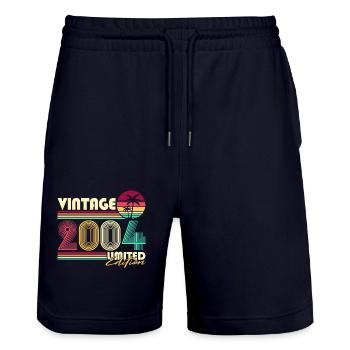 Vintage 2004 Jahrgang Retro Geburtstag Geschenk - Stanley/Stella Unisex Bio Joggingshorts Trainer  - Dark navy - Vorne - Nik (191cm) & Marisol (170cm)
