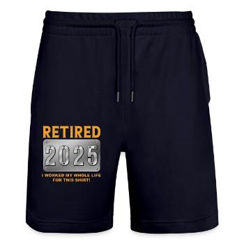 Retired 2025 - Endlich in Rente - Stanley/Stella Unisex Bio Joggingshorts Trainer  - Dark navy - Vorne - Nik (191cm) & Marisol (170cm)