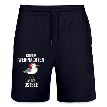 Möwe feiert Weihnachten an der Ostsee - Stanley/Stella Unisex Bio Joggingshorts Trainer  - Dark navy - Vorne - Nik (191cm) & Marisol (170cm)