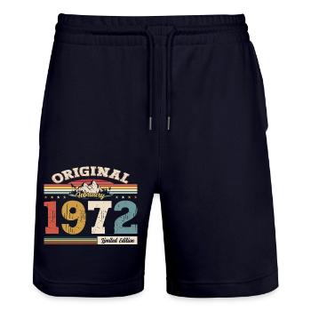 Cadeau d'anniversaire 53 ans Homme Original Février 1972 - Short de jogging bio TRAINER Stanley/Stella unisexe - marine foncé - Devant - Nik (191cm) & Marisol (170cm)