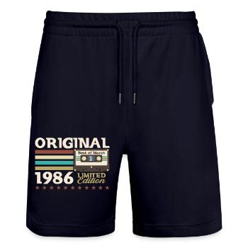 Cassette 39ème Anniversaire Février Millésime 1986 - Short de jogging bio TRAINER Stanley/Stella unisexe - marine foncé - Devant - Nik (191cm) & Marisol (170cm)
