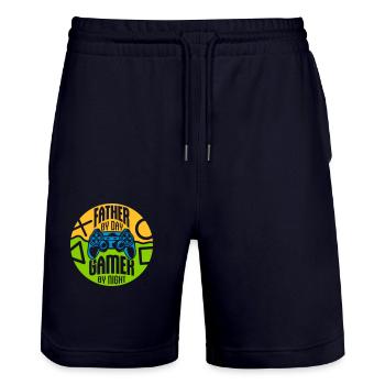 father by day Gamer - Stanley/Stella Unisex Bio Joggingshorts Trainer  - Dark navy - Vorne - Nik (191cm) & Marisol (170cm)
