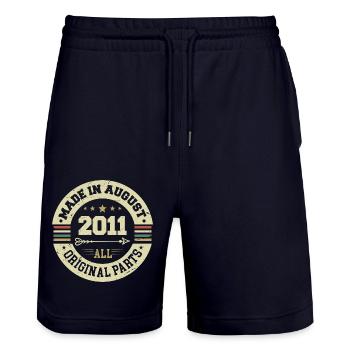 August 2011 Geburtstagsgeschenk August 2011 August - Stanley/Stella Unisex Bio Joggingshorts Trainer  - Dark navy - Vorne - Nik (191cm) & Marisol (170cm)