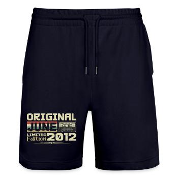 Juni 2012 Jahrgang Geboren im Juni 2012 Geburtstag - Stanley/Stella Unisex Bio Joggingshorts Trainer  - Dark navy - Vorne - Nik (191cm) & Marisol (170cm)