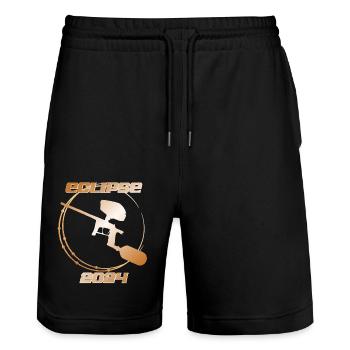 Eclipse 2024, mit einem Paintball-Marker. - Stanley/Stella Unisex Bio Joggingshorts Trainer  - Schwarz - Vorne - Nik (191cm) & Marisol (170cm)