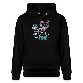Näh-Design – Stich für Stich zur Schönheit - Stanley/Stella Unisex Bio-Hoodie CRUISER  - Schwarz - Vorne - Alina (178cm) & Michal (187cm)