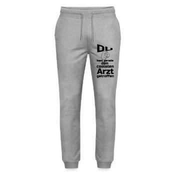 Coolster Arzt Geschenk - Stanley/Stella Unisex Bio Jogginghose Mover  - Grau meliert - Vorne - Marisol (170cm) & Nik (191cm)