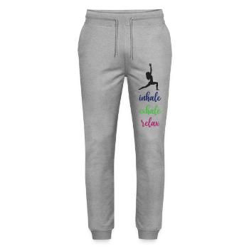 Yoga - Einatmen. Ausatmen. Entspannen. - Stanley/Stella Unisex Bio Jogginghose Mover  - Grau meliert - Vorne - Marisol (170cm) & Nik (191cm)