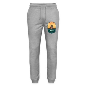 Insigne de voyage vintage de la pagode de l’oie sauvage de Xian - Pantalon de jogging bio MOVER Stanley/Stella unisexe - gris chiné - Devant - Marisol (170cm) & Nik (191cm)