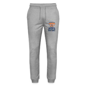Ich brauche keine Therapie ich muss an die Ostsee - Stanley/Stella Unisex Bio Jogginghose Mover  - Grau meliert - Vorne - Marisol (170cm) & Nik (191cm)