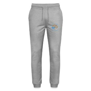I brauch mi net aufbrezeln! Brezel, Schleife - Stanley/Stella Unisex Bio Jogginghose Mover  - Grau meliert - Vorne - Marisol (170cm) & Nik (191cm)