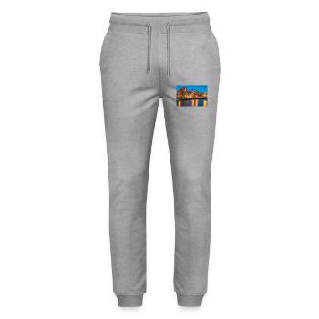 Wismar am Abend - Stanley/Stella Unisex Bio Jogginghose Mover  - Grau meliert - Vorne - Marisol (170cm) & Nik (191cm)