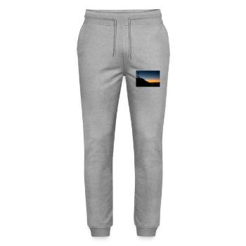 Morgenstimmung auf der Zugspitze - Stanley/Stella Unisex Bio Jogginghose Mover  - Grau meliert - Vorne - Marisol (170cm) & Nik (191cm)