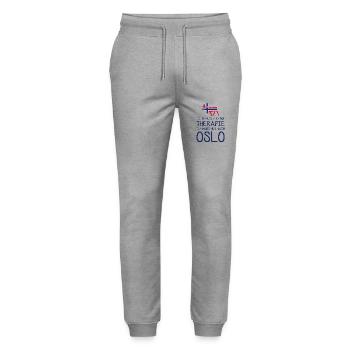 Ich brauche keine Therapie Ich muss nur nach Oslo - Stanley/Stella Unisex Bio Jogginghose Mover  - Grau meliert - Vorne - Marisol (170cm) & Nik (191cm)