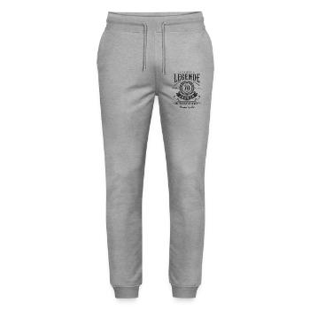 70 Geburtstag Legende 70 Jahre Geschenk - Stanley/Stella Unisex Bio Jogginghose Mover  - Grau meliert - Vorne - Marisol (170cm) & Nik (191cm)