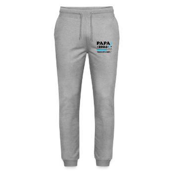 Vater 2024 Werdender Papa Loading 2024 - Stanley/Stella Unisex Bio Jogginghose Mover  - Grau meliert - Vorne - Marisol (170cm) & Nik (191cm)