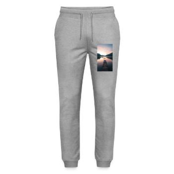 À l’ouest au bord du lac avec une jetée et des cygnes - Pantalon de jogging bio MOVER Stanley/Stella unisexe - gris chiné - Devant - Marisol (170cm) & Nik (191cm)