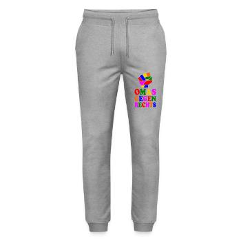 Omas gegen rechts - Stanley/Stella Unisex Bio Jogginghose Mover  - Grau meliert - Vorne - Marisol (170cm) & Nik (191cm)