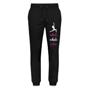 Yoga - Einatmen. Ausatmen. Entspannen. - Stanley/Stella Unisex Bio Jogginghose Mover  - Schwarz - Vorne - Marisol (170cm) & Nik (191cm)