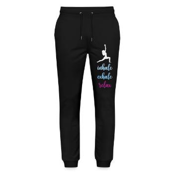Yoga - Einatmen. Ausatmen. Entspannen. - Stanley/Stella Unisex Bio Jogginghose Mover  - Schwarz - Vorne - Marisol (170cm) & Nik (191cm)