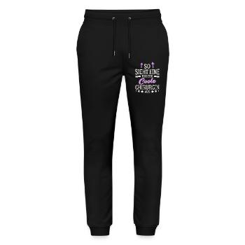 So sieht eine coole Chirurgin aus Medizinerin - Stanley/Stella Unisex Bio Jogginghose Mover  - Schwarz - Vorne - Marisol (170cm) & Nik (191cm)