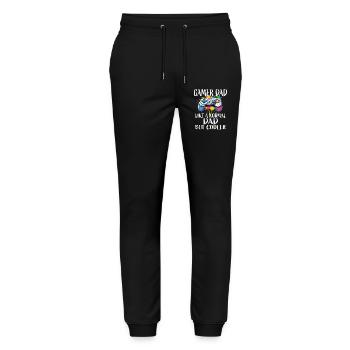 Gamer Dad Controller - Stanley/Stella Unisex Bio Jogginghose Mover  - Schwarz - Vorne - Marisol (170cm) & Nik (191cm)