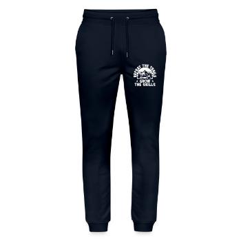 scout garçons Scouting Repeat The Trails Scout - Pantalon de jogging bio MOVER Stanley/Stella unisexe - marine - Devant - Marisol (170cm) & Nik (191cm)