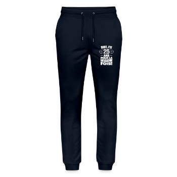 Ich bin zum zweiten Mal 25 Jahre alt, zum 50. Geburtstag - Stanley/Stella Unisex Bio Jogginghose Mover  - Navy - Vorne - Marisol (170cm) & Nik (191cm)