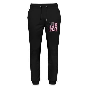 Love Like Jesus – Bibelvers John 13:34 | Christlic - Stanley/Stella Unisex Bio Jogginghose Mover  - Schwarz - Vorne - Marisol (170cm) & Nik (191cm)