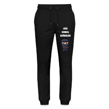 Leise Schnell Gefährlich Ninja - Stanley/Stella Unisex Bio Jogginghose Mover  - Schwarz - Vorne - Marisol (170cm) & Nik (191cm)