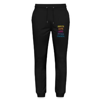Millésime 1976 - Pantalon de jogging bio MOVER Stanley/Stella unisexe - noir - Devant - Marisol (170cm) & Nik (191cm)