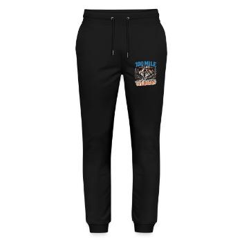 Trailrunning – 100-Meilen-Club - Stanley/Stella Unisex Bio Jogginghose Mover  - Schwarz - Vorne - Marisol (170cm) & Nik (191cm)