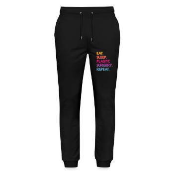 eat sleep plastic surgery repeat - Stanley/Stella Unisex Bio Jogginghose Mover  - Schwarz - Vorne - Marisol (170cm) & Nik (191cm)