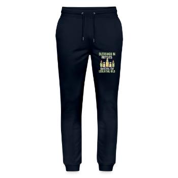 Bénédictions en bouteilles : reconnaissant pour les huiles essentielles - Pantalon de jogging bio MOVER Stanley/Stella unisexe - marine - Devant - Marisol (170cm) & Nik (191cm)