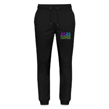 Schulkind 2025 Junge Mädchen Einschulung 2025 Deko - Stanley/Stella Unisex Bio Jogginghose Mover  - Schwarz - Vorne - Marisol (170cm) & Nik (191cm)