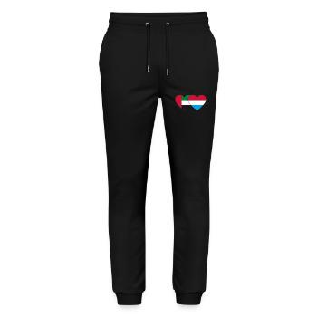 Vereinigte Arabische Emirate Luxemburg Flagge Herz - Stanley/Stella Unisex Bio Jogginghose Mover  - Schwarz - Vorne - Marisol (170cm) & Nik (191cm)