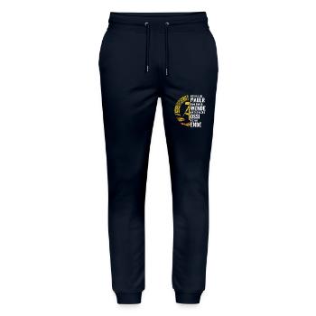 Ossi bis zum Ende - DDR Spruch - Stanley/Stella Unisex Bio Jogginghose Mover  - Navy - Vorne - Marisol (170cm) & Nik (191cm)