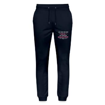 Ich bin nicht klein Ich bin ein Konzentrat Spruch! - Stanley/Stella Unisex Bio Jogginghose Mover  - Navy - Vorne - Marisol (170cm) & Nik (191cm)