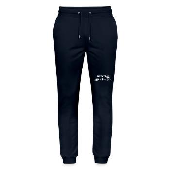 Perfect Day - Paragleiter - Stanley/Stella Unisex Bio Jogginghose Mover  - Navy - Vorne - Marisol (170cm) & Nik (191cm)