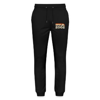 Jahrgang 2002 Retro 2002 Geburtstagsgeschenk 2002 - Stanley/Stella Unisex Bio Jogginghose Mover  - Schwarz - Vorne - Marisol (170cm) & Nik (191cm)