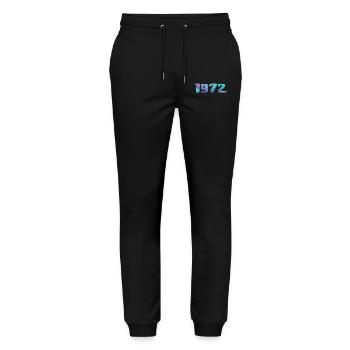 1972 Geburtstagsgeschenk Vintage 1972 Retro 1972 - Stanley/Stella Unisex Bio Jogginghose Mover  - Schwarz - Vorne - Marisol (170cm) & Nik (191cm)