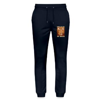 Coffee Is Calling And I Moose Go Elch - Stanley/Stella Unisex Bio Jogginghose Mover  - Navy - Vorne - Marisol (170cm) & Nik (191cm)